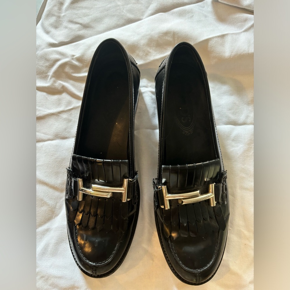 Patented leather tassel Tod’s loafers Size 39